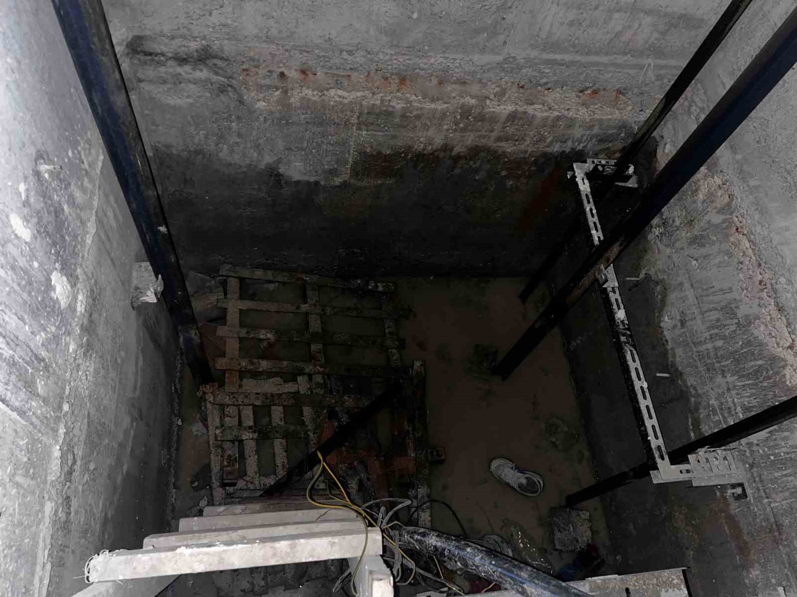 İnşaatta Elektrik Akımına Kapılan Müteahhit Hayatını Kaybetti