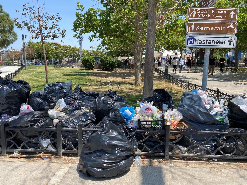 İzmir’de işçilerin grevi sürüyor