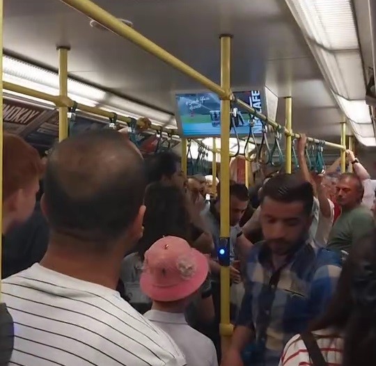 Metroda yer verme tartışması