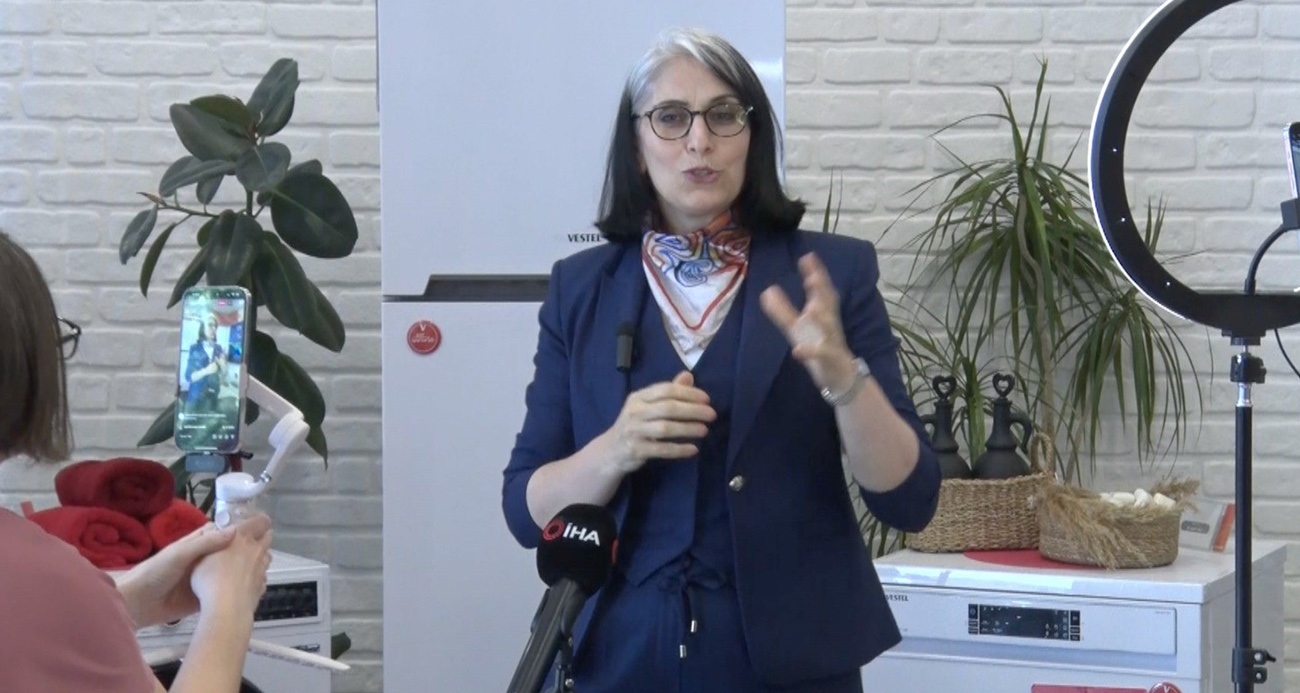 Hayallerinin Peşinden Koştu, Önce Patron Ardından Fenomen!