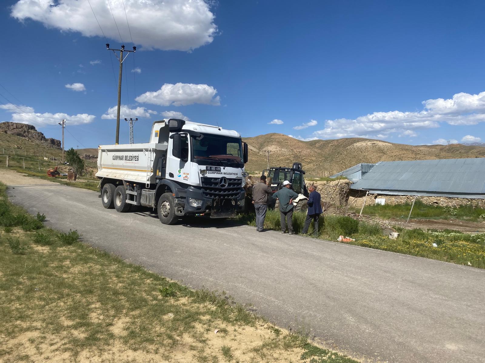 Gürpınar’da Kurban Bayramı Öncesi Temizlik Seferberliği