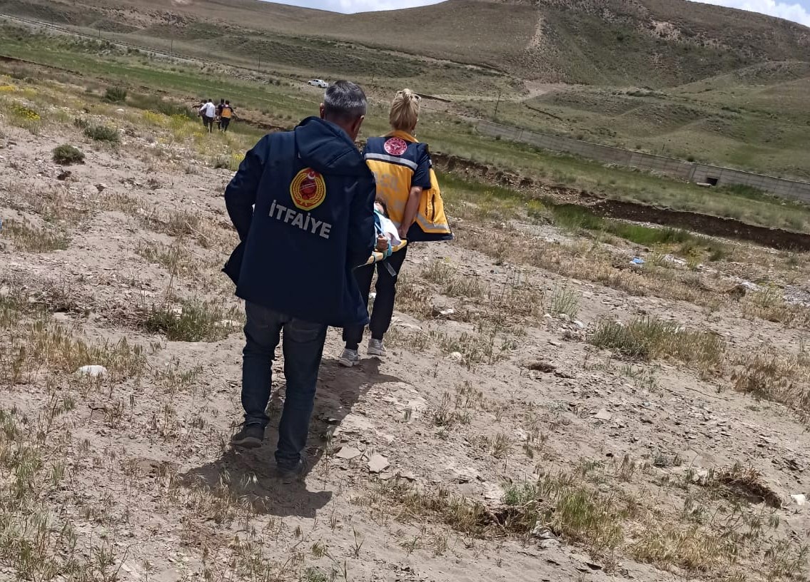 Van’da araç takla attı: 6 yaralı