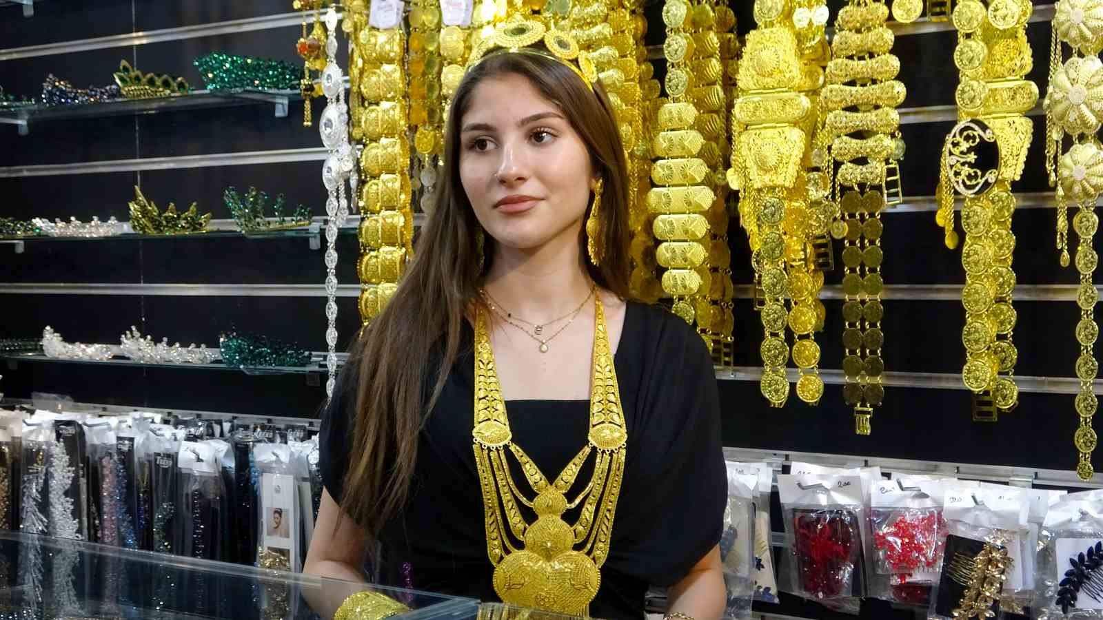 İmitasyon takılar Van’da düğünlerin yeni gözdesi oldu