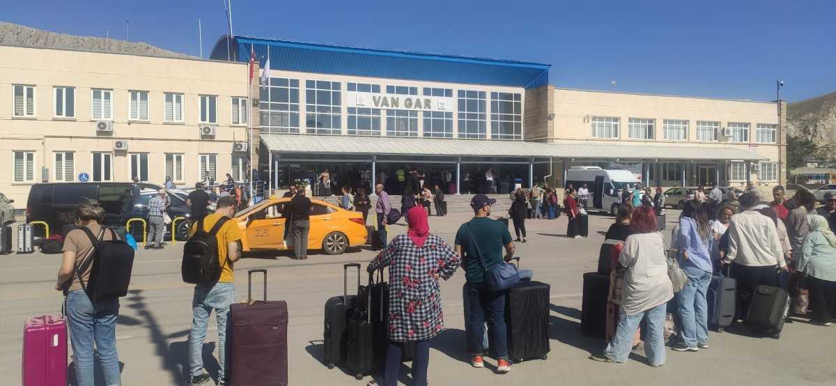 Van-Tahran Tren Seferleri Sürüyor