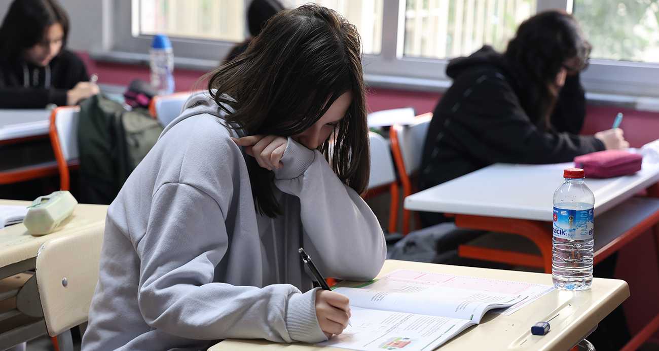 YKS’ye 2,5 milyondan fazla aday katılacak: En genç aday 15, en yaşlı aday 81 yaşında