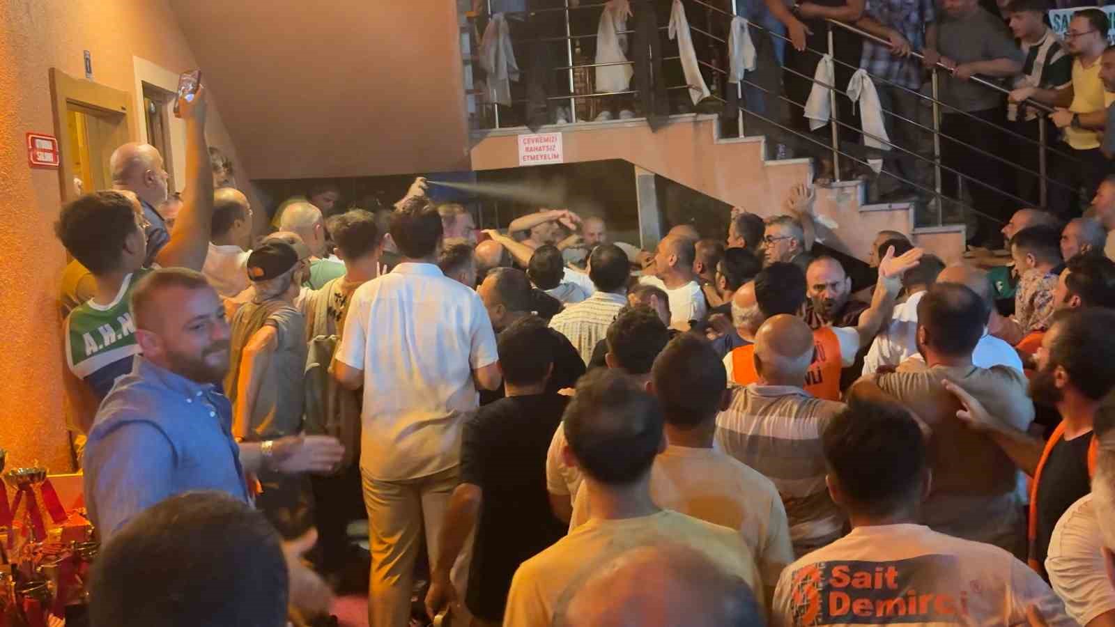 Birlik ve beraberlik için oynanan maç, kavgayla sona erdi