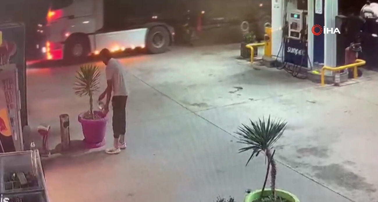 FETÖ Bağlantılı Kundakçı Benzin Alırken Böyle Görüntülendi