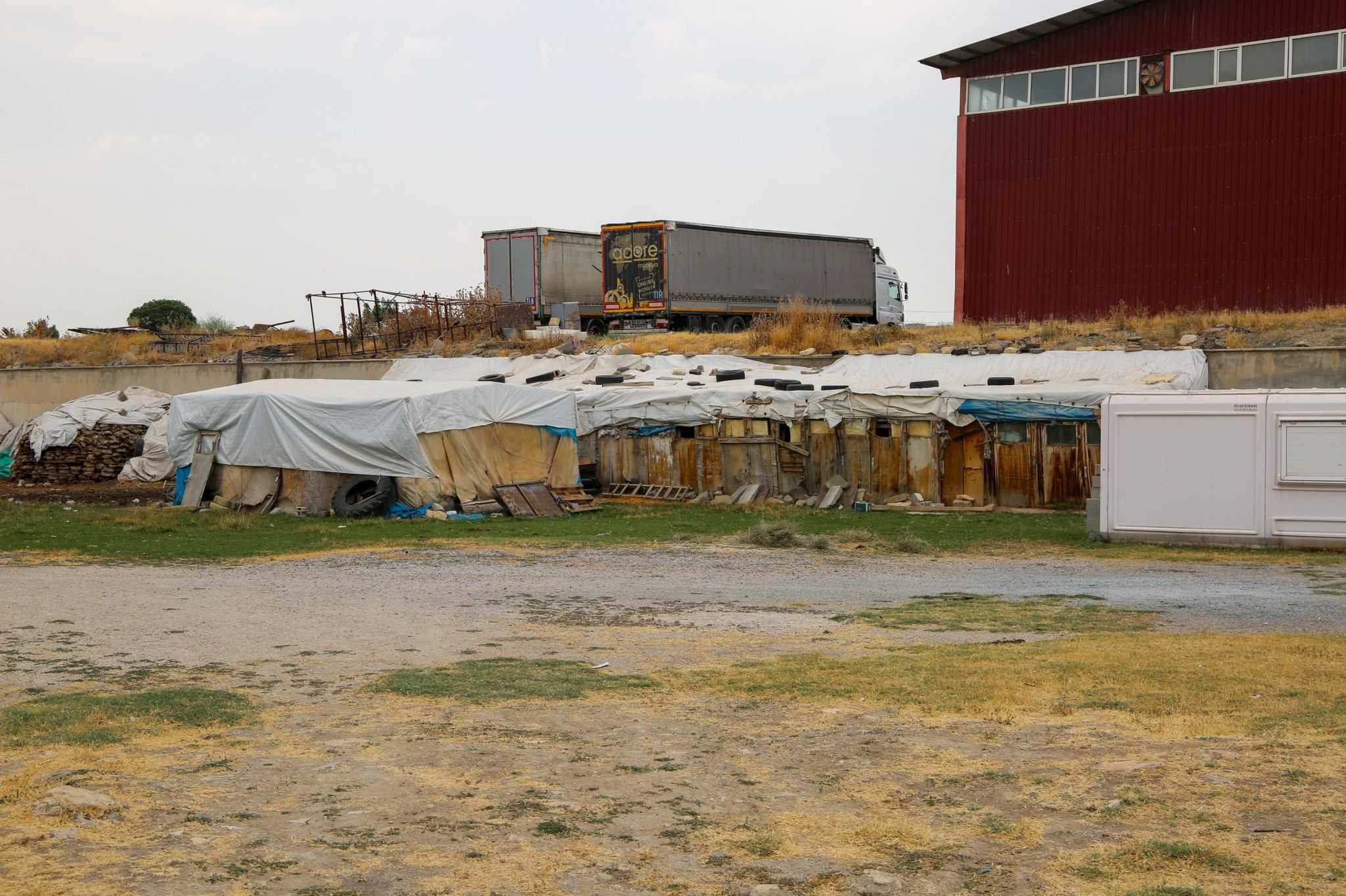 Van’da ahırlar yıkılıyor! Son uyarılar yapıldı