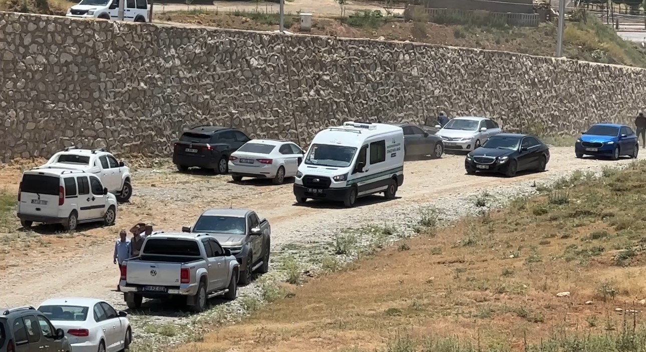 Van’daki silahlı saldırıda hayatını kaybeden Onur Karael toprağa verildi