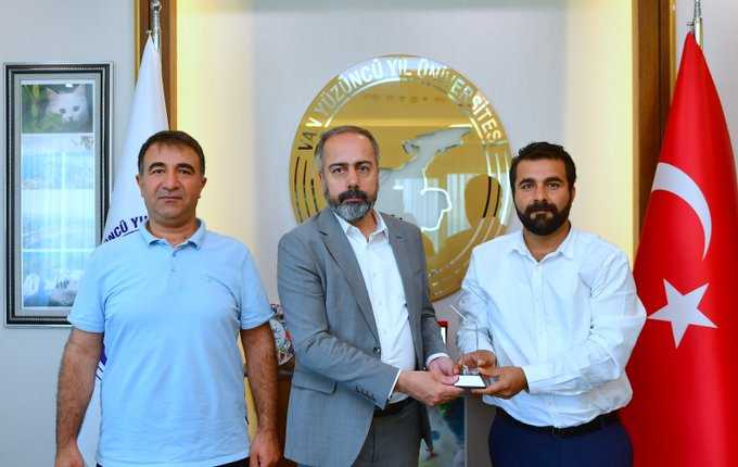 Van YYÜ’lü Akademisyen Karataş’a “Genç Araştırmacı Ödülü”