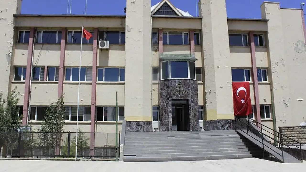 Van’ın Özalp Kaymakamlığından Dikkat Çekici Çağrı!