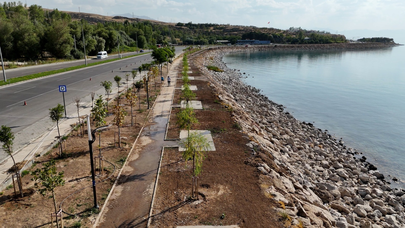 Sahil bandının çehresini değiştirecek Mesire Alanı Projesi tüm hızıyla sürüyor