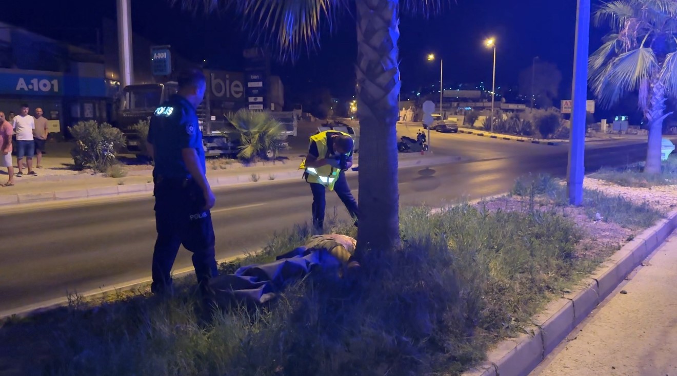 Alkollü sürücünün çarptığı yaya hayatını kaybetti… Feci kaza kamerada