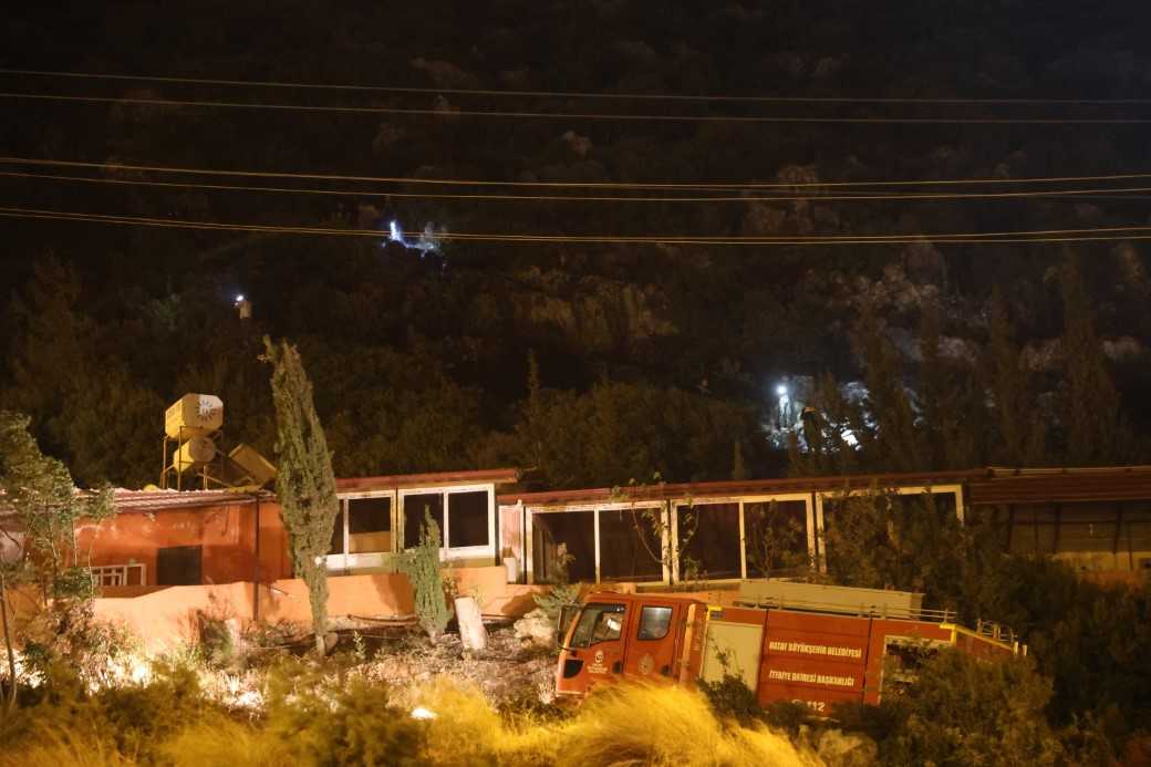 Evlilik teklifi yangınına sebep oldu