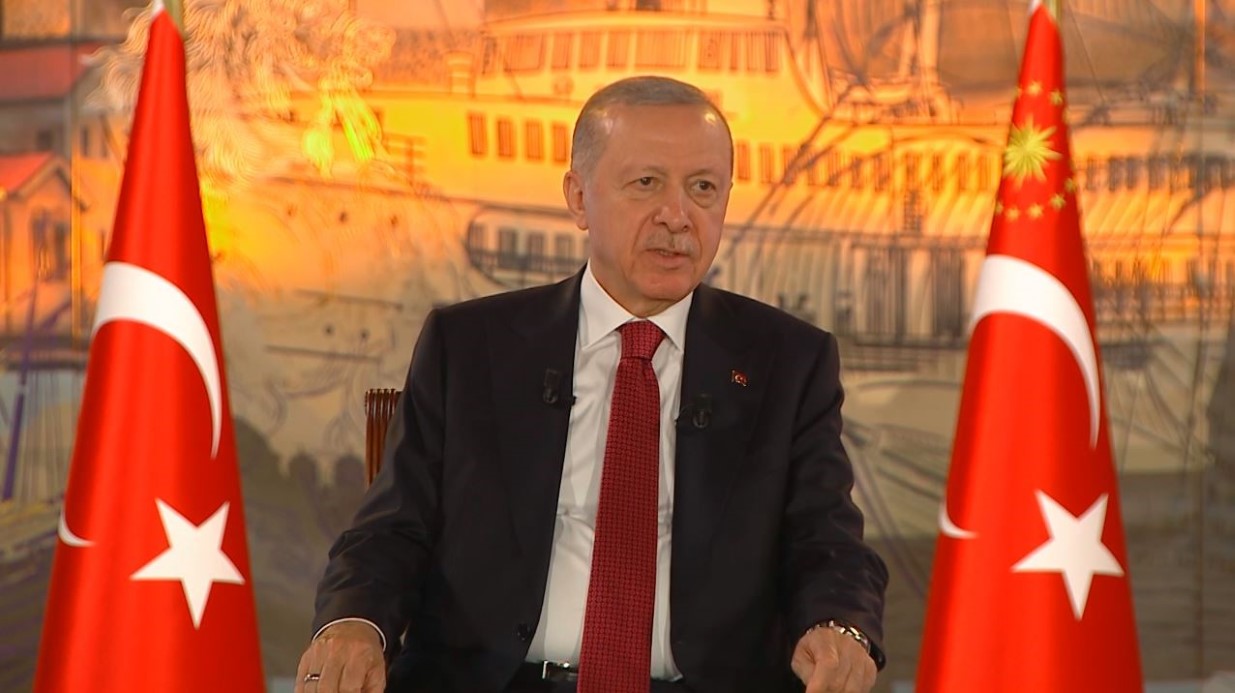 Cumhurbaşkanı Erdoğan: “Tütün ürünlerine yönelik reklam, tanıtım, sponsorluk yasaklarını devreye aldık”