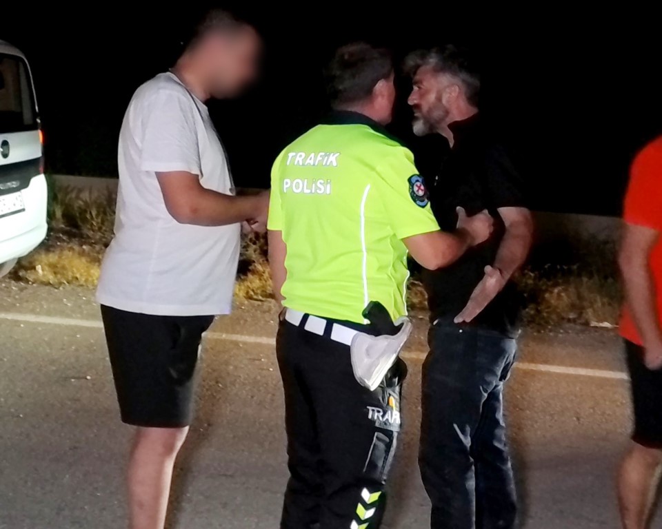 “Neden Çekiyorsun?” Tartışması Kamerada: Alkollü Sürücü Tepki Gösterdi