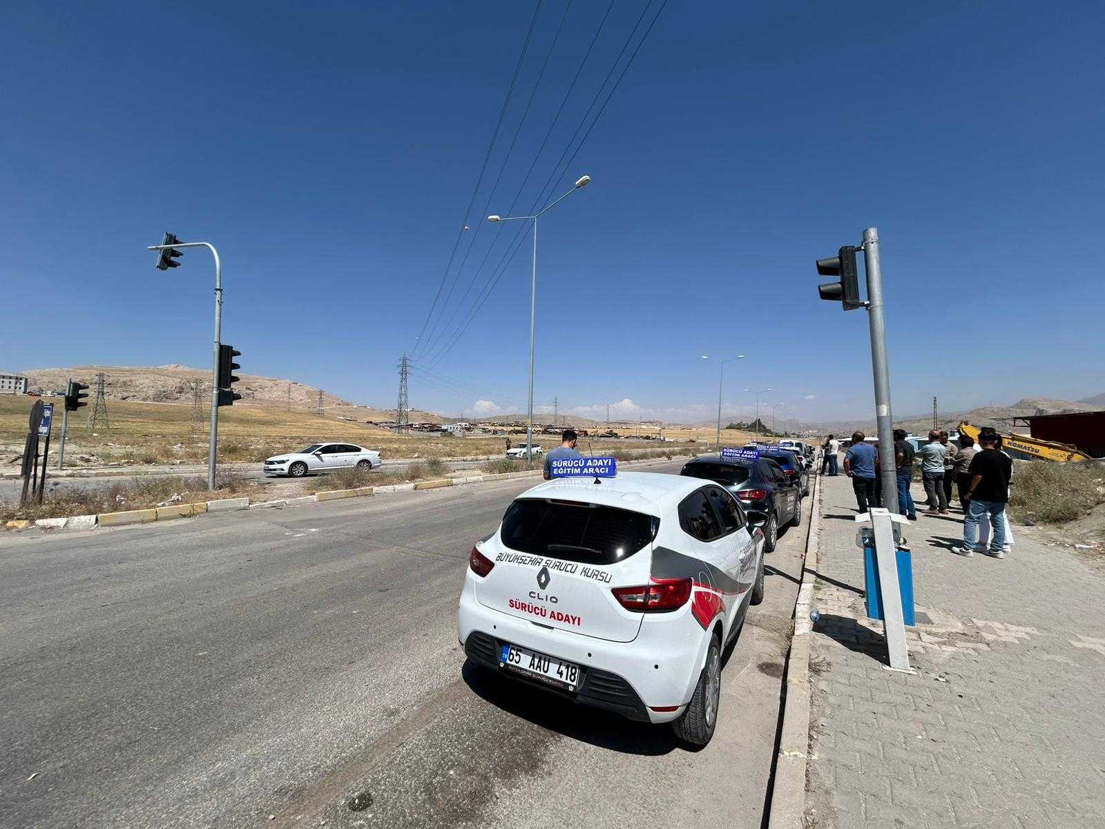 Van’da Direksiyon Eğitimi Krizi: “Bu Şartlarda Kaza Kaçınılmaz”