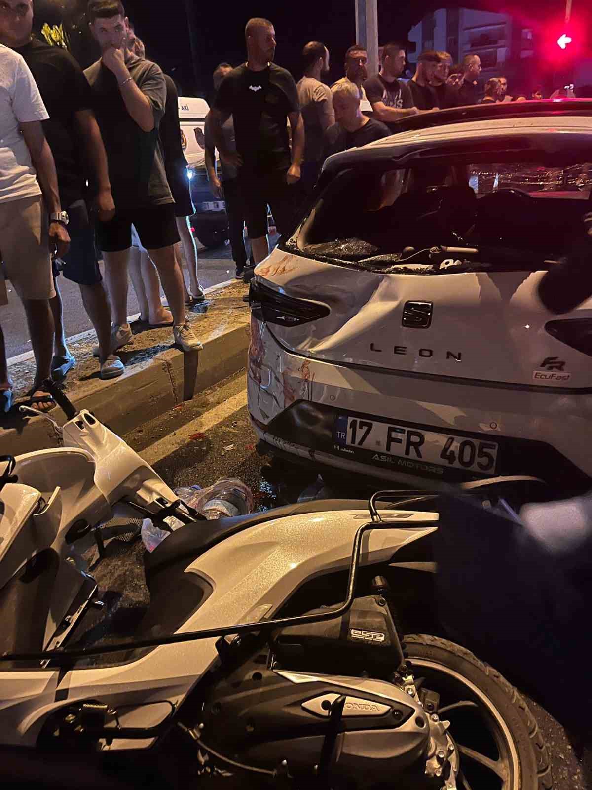 İzmir’de motosiklet ile otomobil çarpıştı: 1 ölü