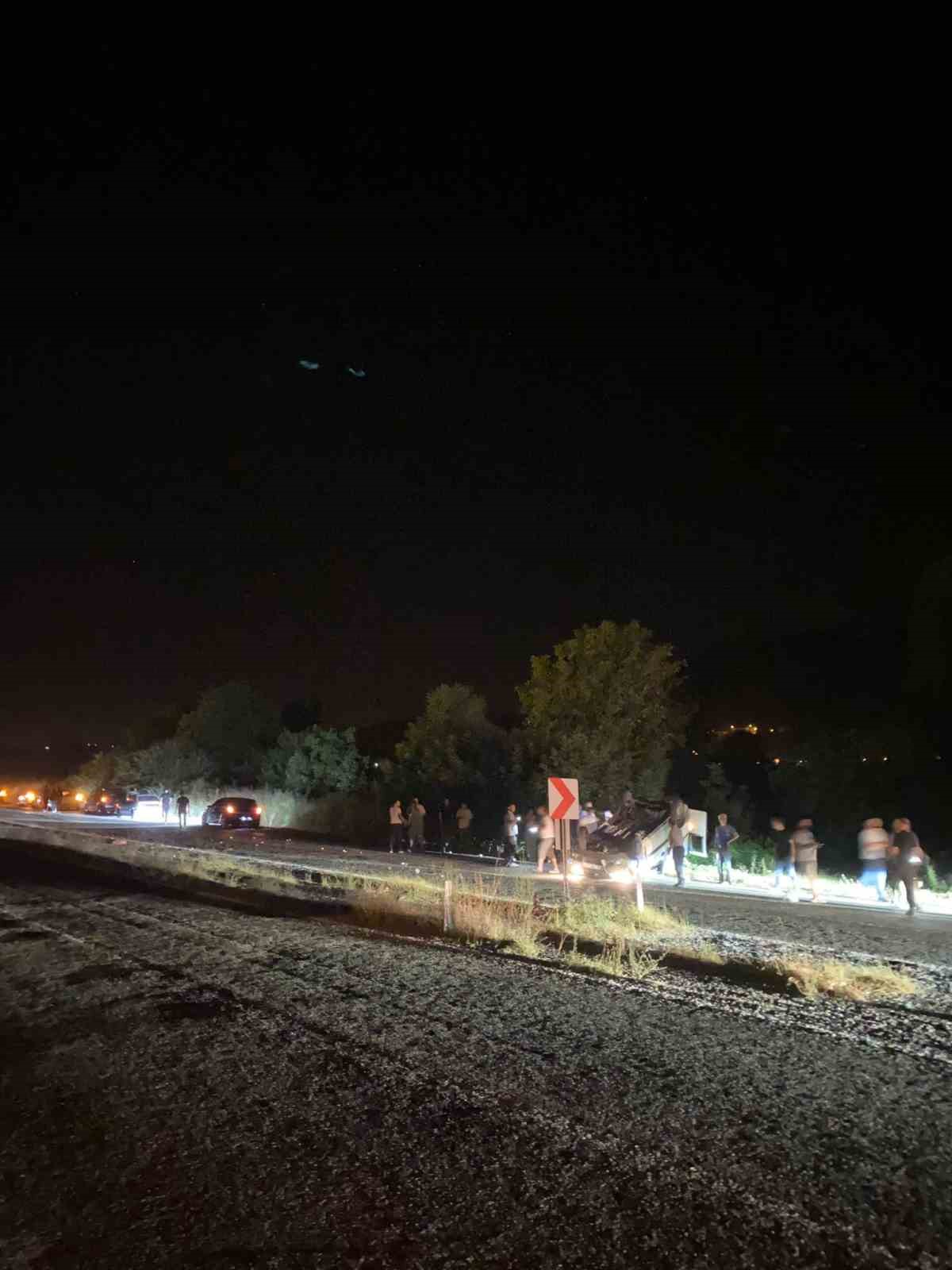 Çaycuma’da direksiyon hakimiyetini kaybeden otomobil takla attı: 1 yaralı