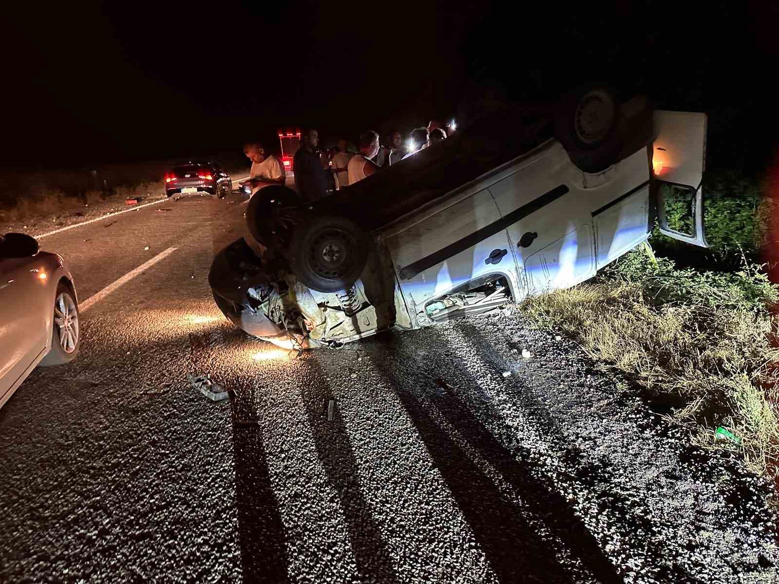 Direksiyon hakimiyetini kaybeden otomobil takla attı: 1 yaralı
