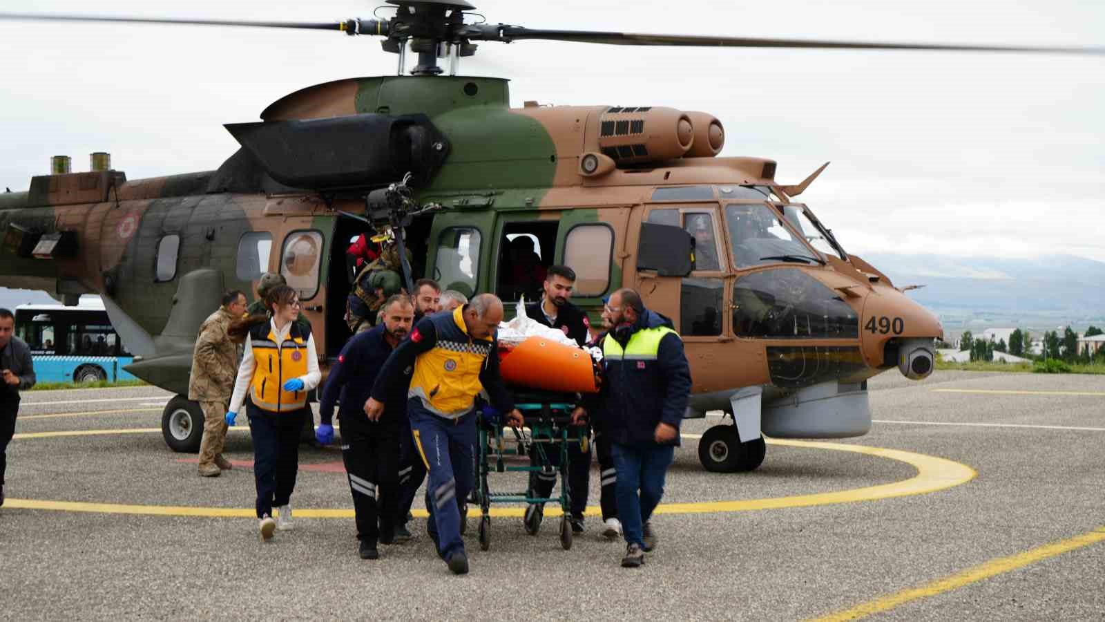 Düşen Uçaktan Mucize Kurtuluş: Yaralı Kadın Hava Yoluyla Erzurum’a Nakledildi