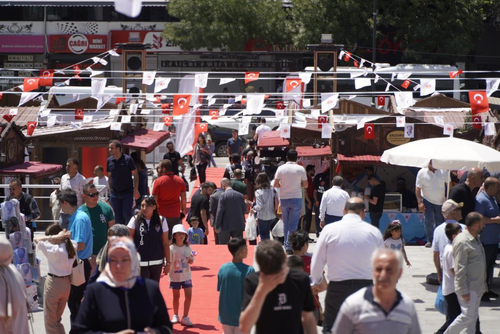 Van’daki İş Yurtları Fuarına Kaç Kişi Katıldı?