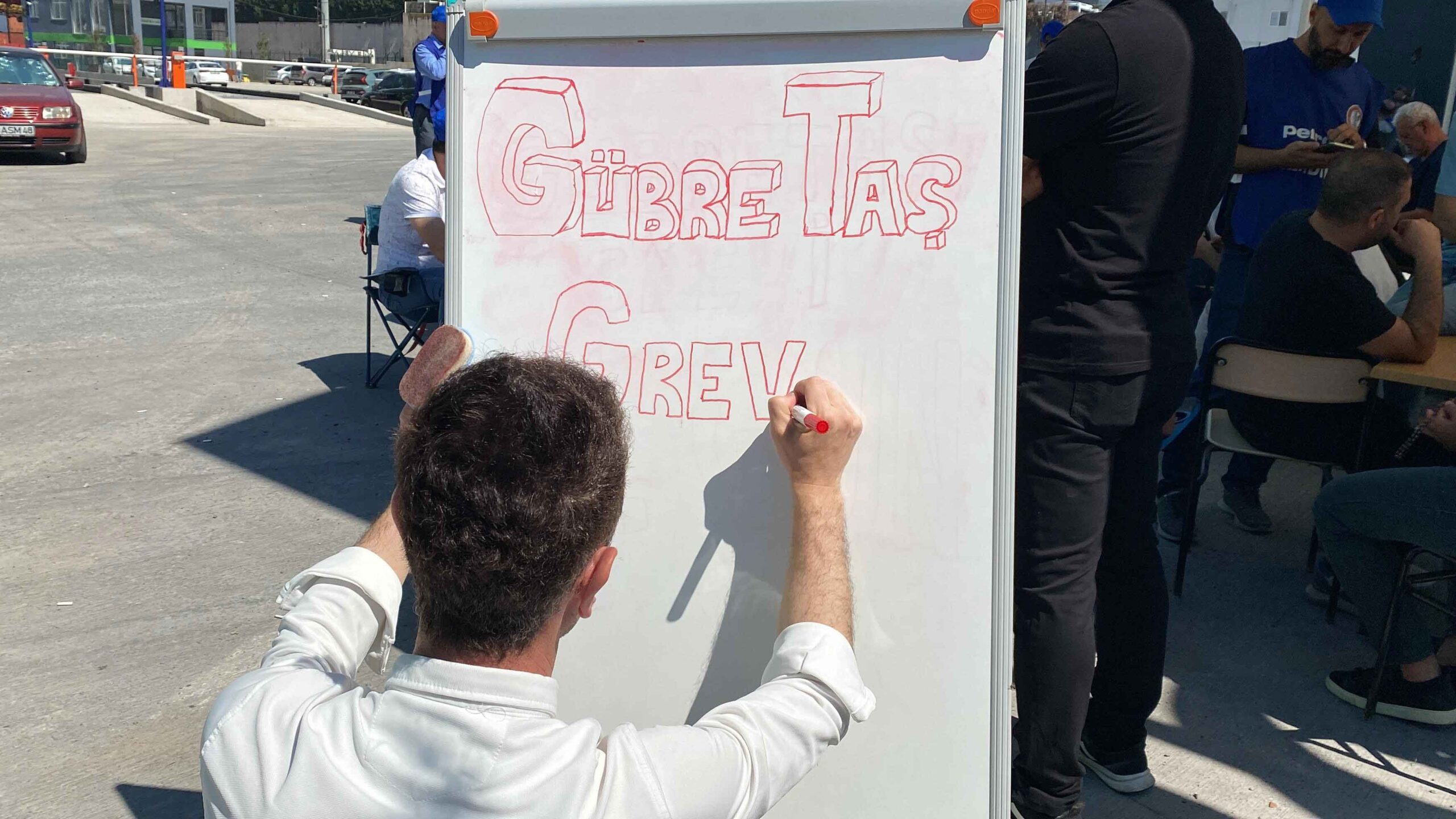 Gübretaş işçileri greve başladı