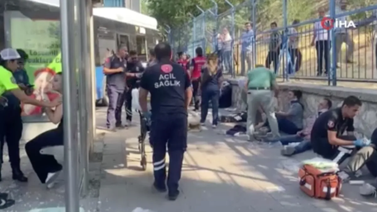 Ankara’da Belediye Otobüsü Kaza Yaptı: 20 Yaralı