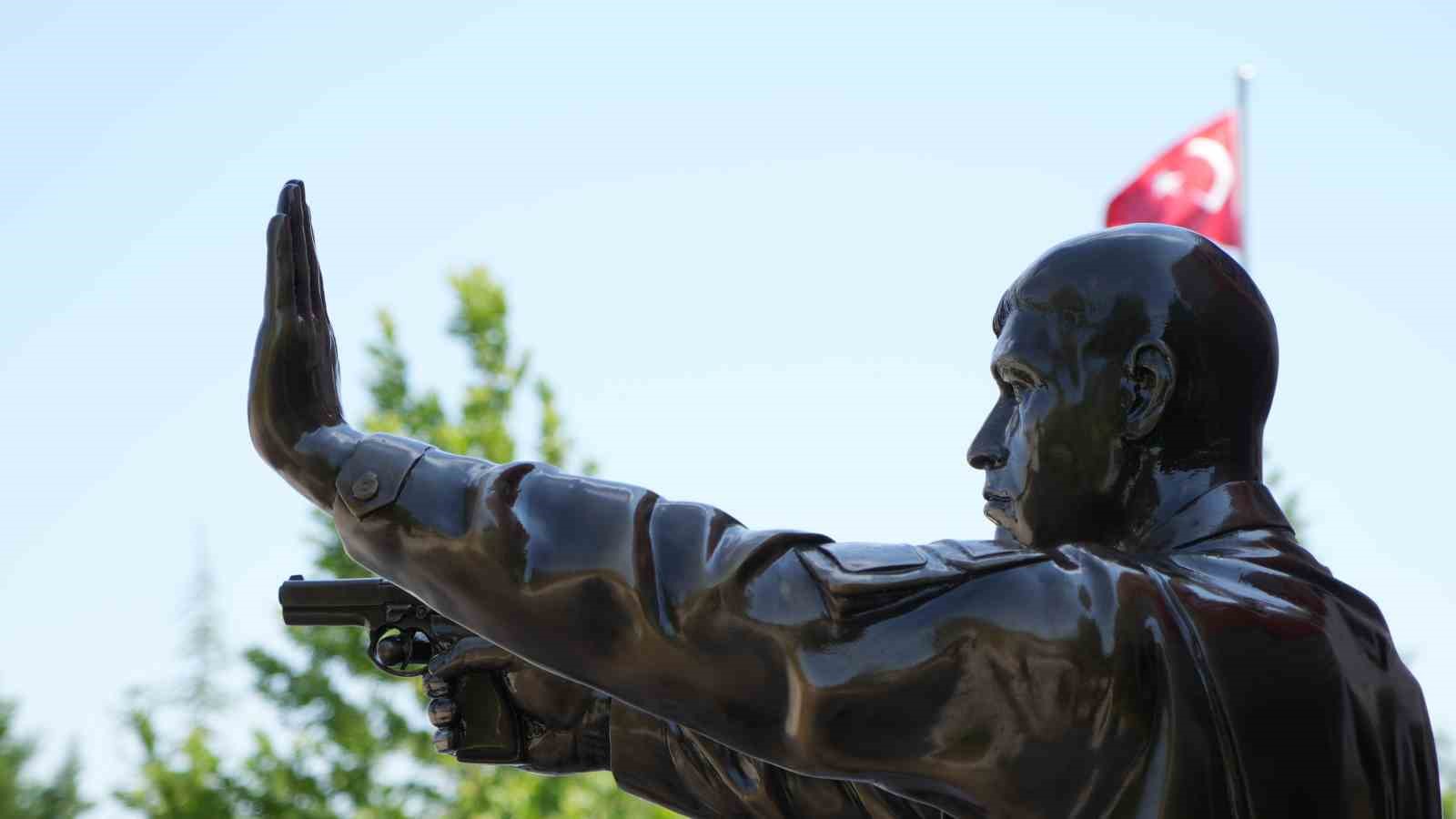 Şehadetin İzleri Silinmedi