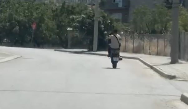 Trafikte Tehlikeli Şov Yapan Motosiklet Sürücüsüne 4 bin 153 TL Ceza Kesildi!