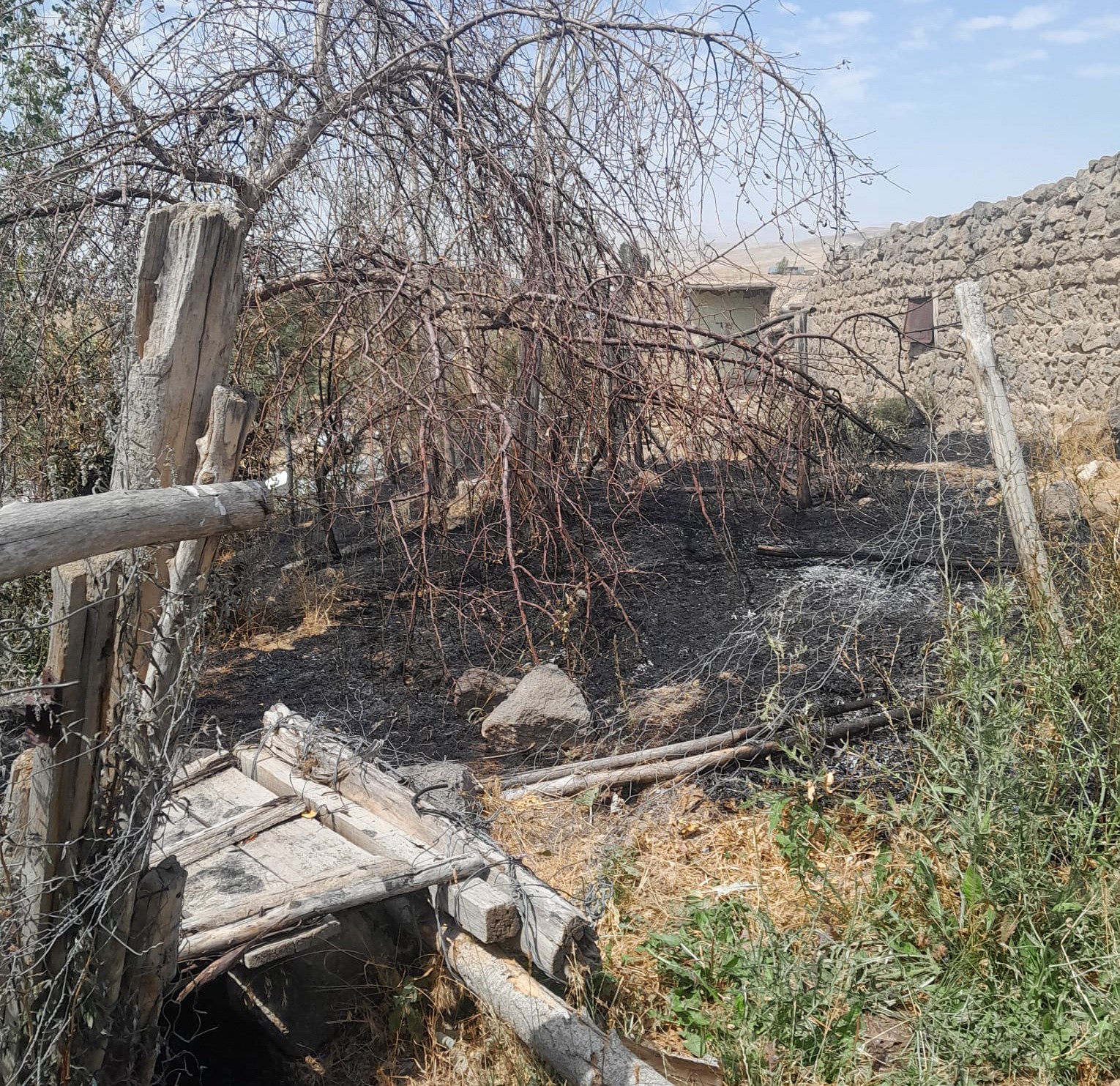 Van Başkale’de korkutan yangın