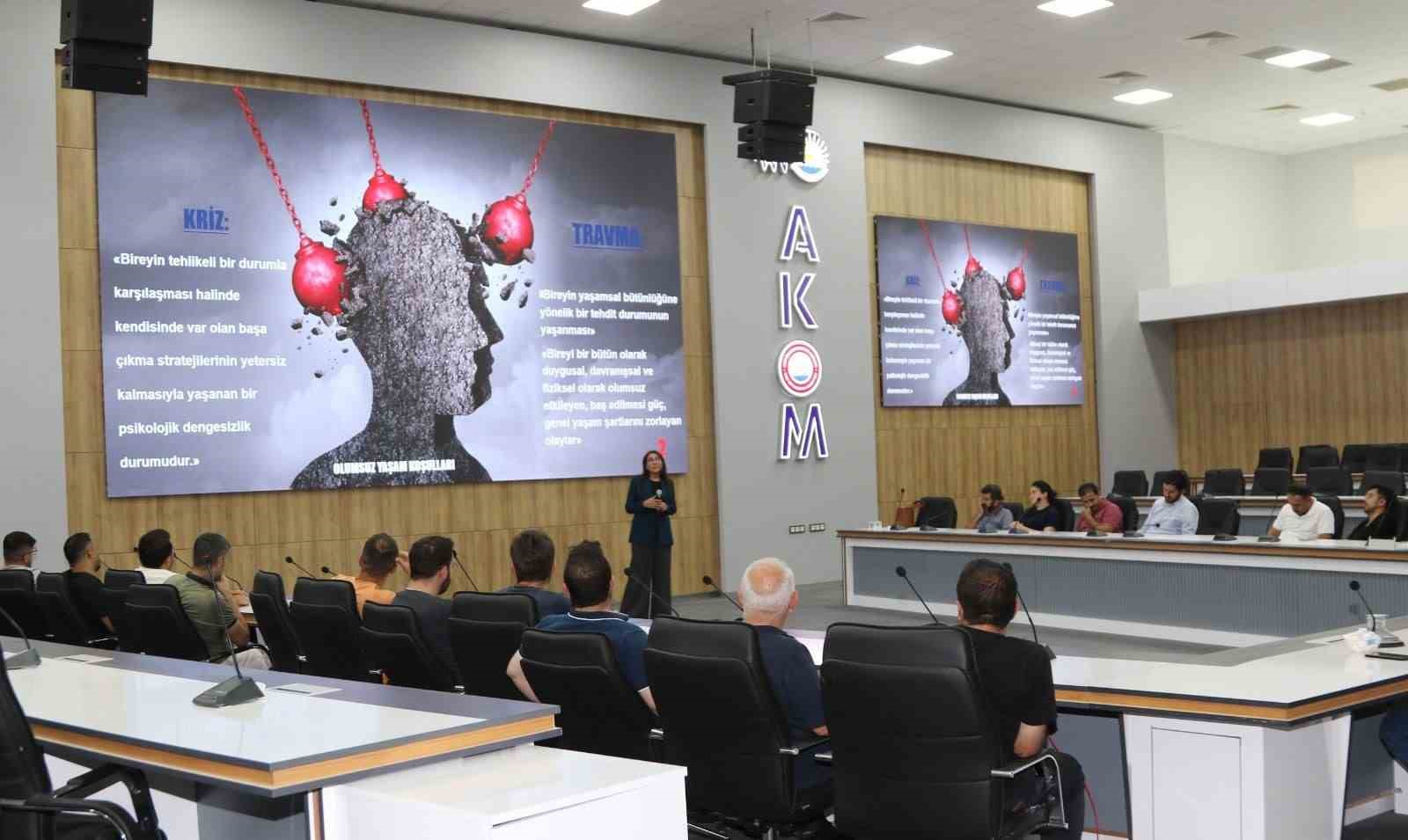 Van’da belediye personellerine psikolojik ilk yardım eğitimi