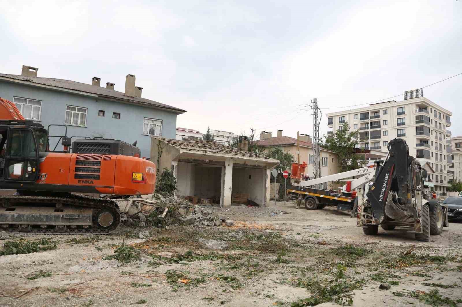Van’da o caddedeki çalışmalara imar planı uygulanıyor
