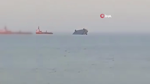 Süveyş Körfezi’nde sondaj gemisi battı: 4 ölü, 3 kayıp