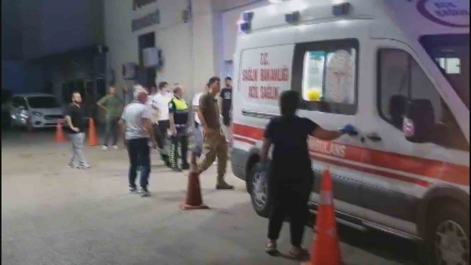 Yüksek ateş şüphesiyle hastaneye kaldırılan 2 asker hayatını kaybetti