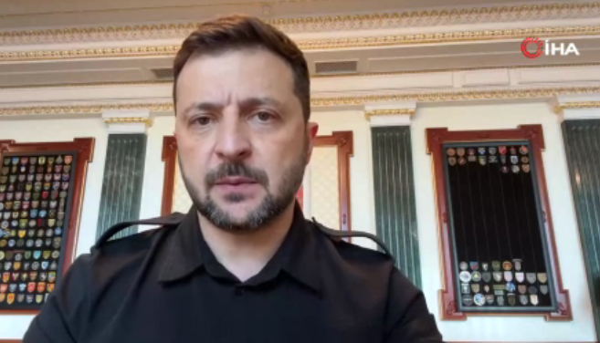 Zelenskiy: “Ukrayna’ya askeri yardım sevkiyatı yeniden başladı”
