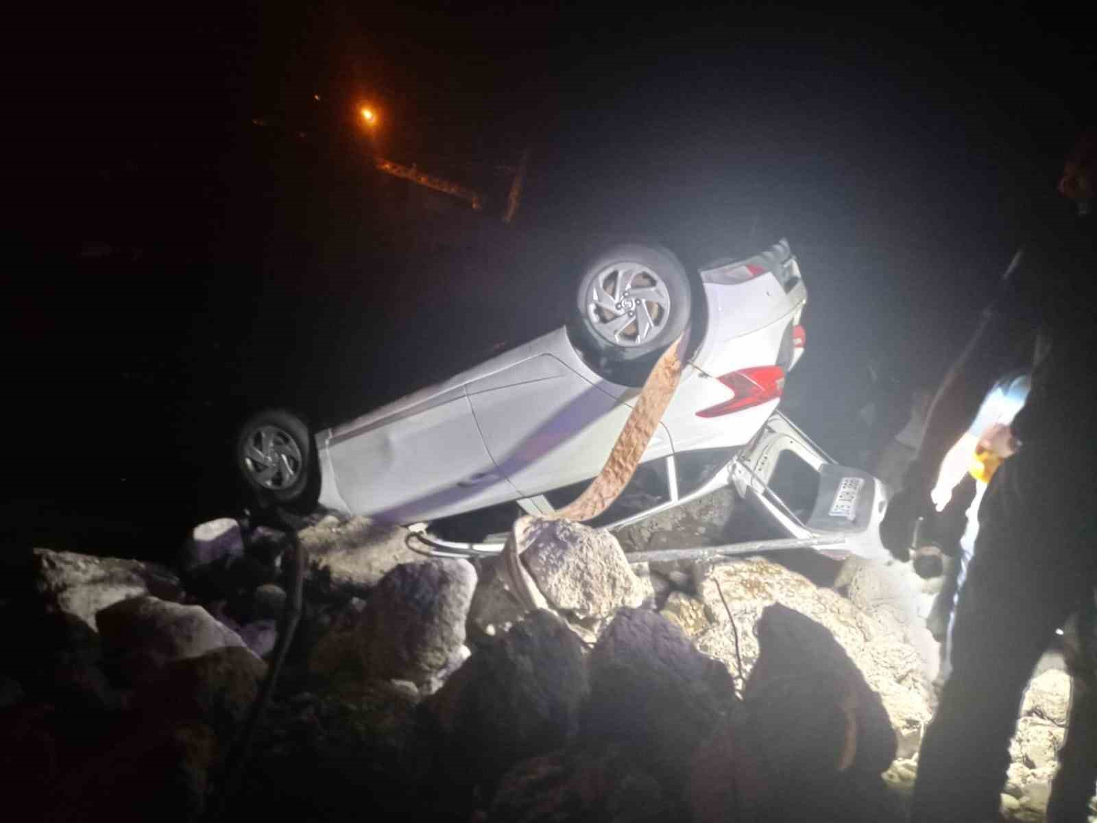 Erzurum’da otomobil nehre uçtu: 1 ölü, 1 yaralı, 1 kayıp