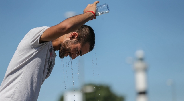 Sıcak ve Nemli Hava, Nefes Darlığına Yol Açıyor