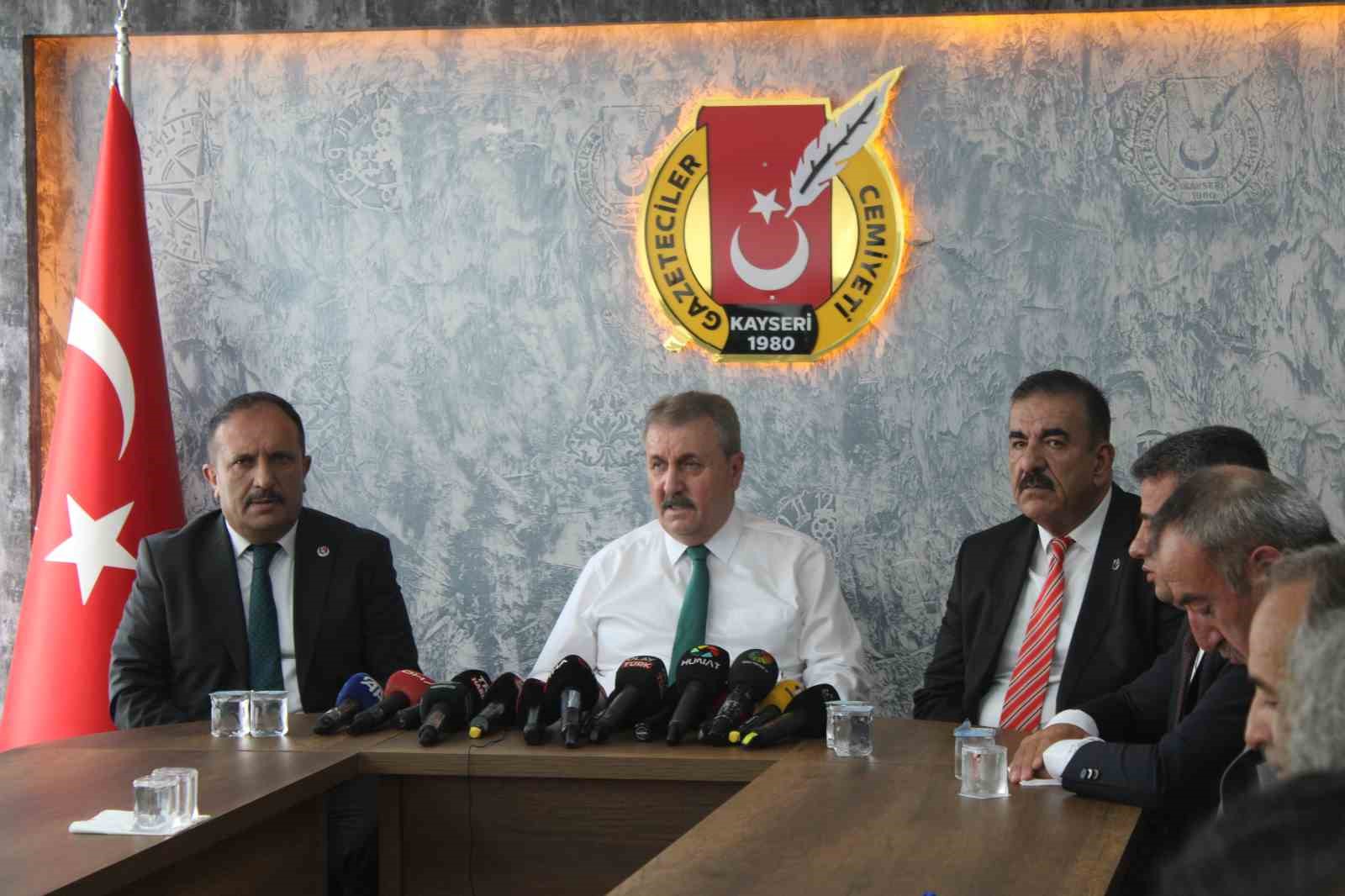 BBP Lideri Destici: “ABD’ye Vergi Kararına Türkiye Aynı Şekilde Karşılık Vermeli”