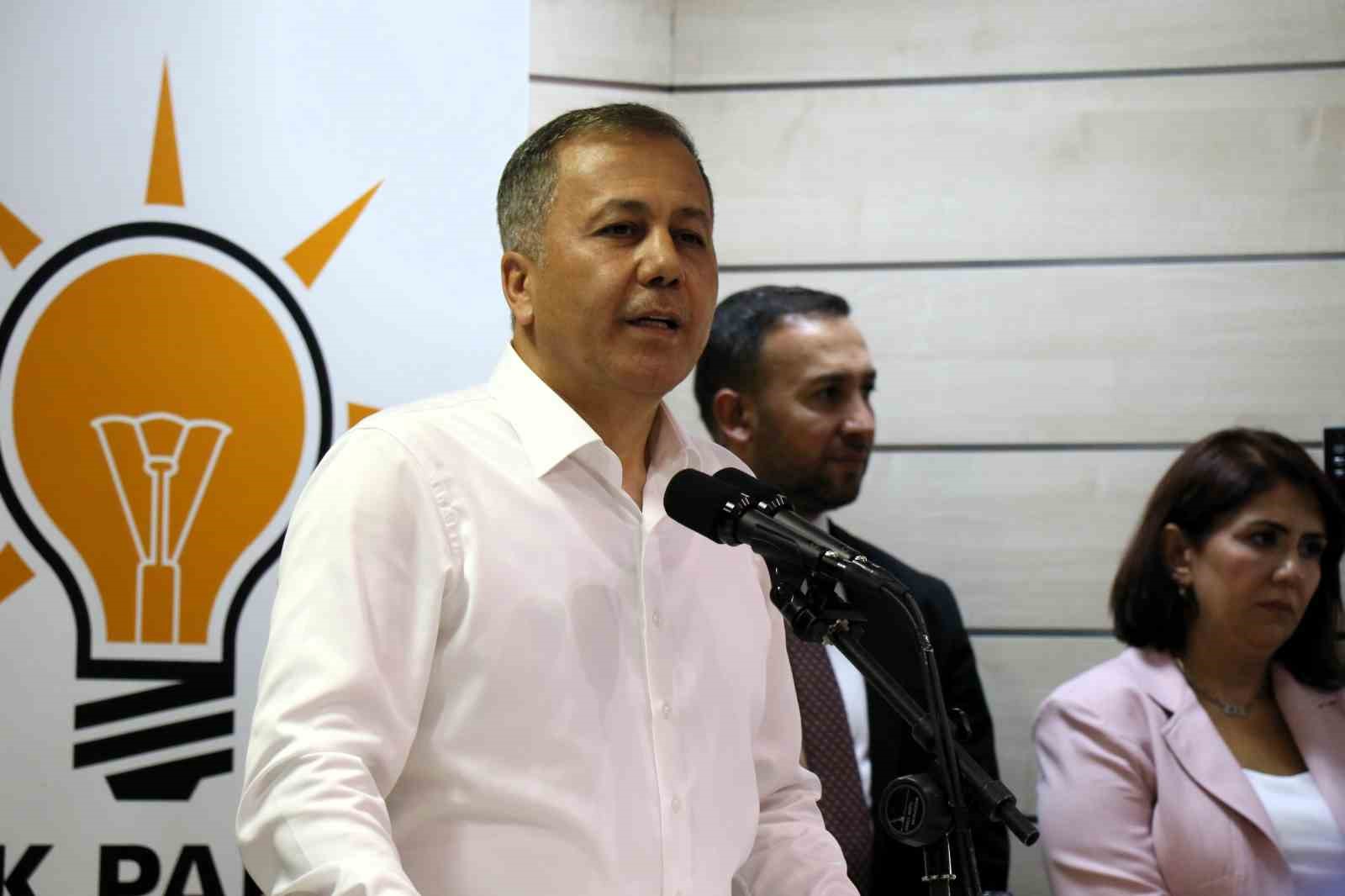 Bakan Yerlikaya: “Terörsüz Türkiye için yorulmadan yürüyeceğiz”