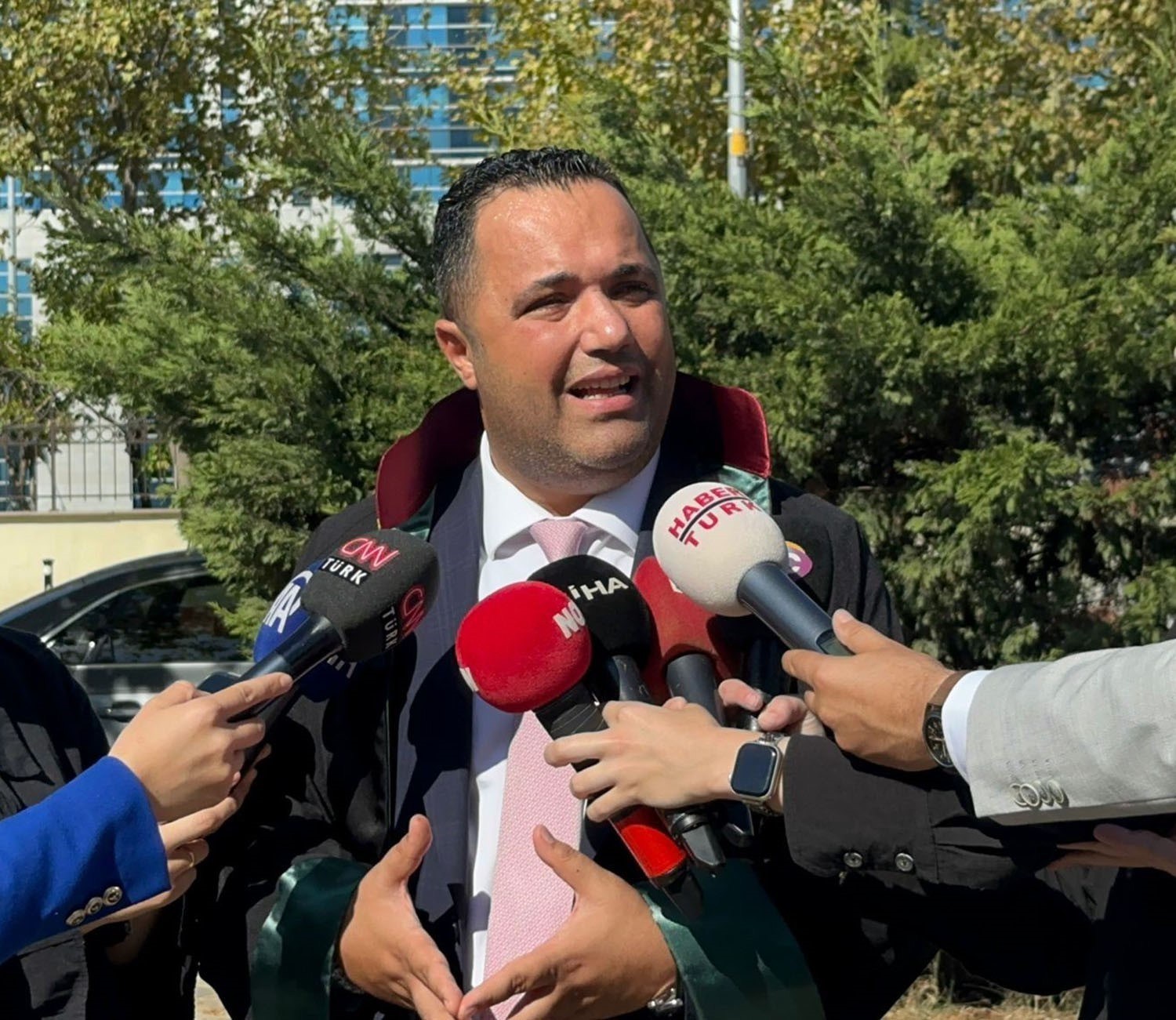 Avukat Rezan Epözdemir gözaltına alındı