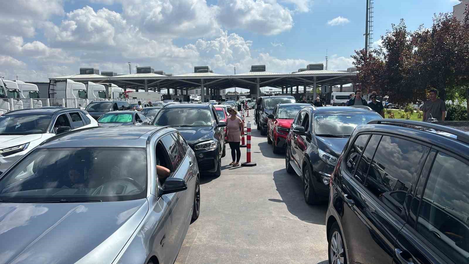 “Gurbet kolay değil, herkes hesabını yapmalı”