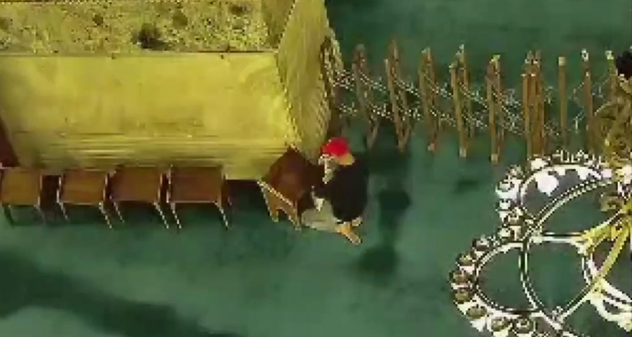 Ayasofya Camii’nde Yangın Çıkaran Şüpheli Kamerada