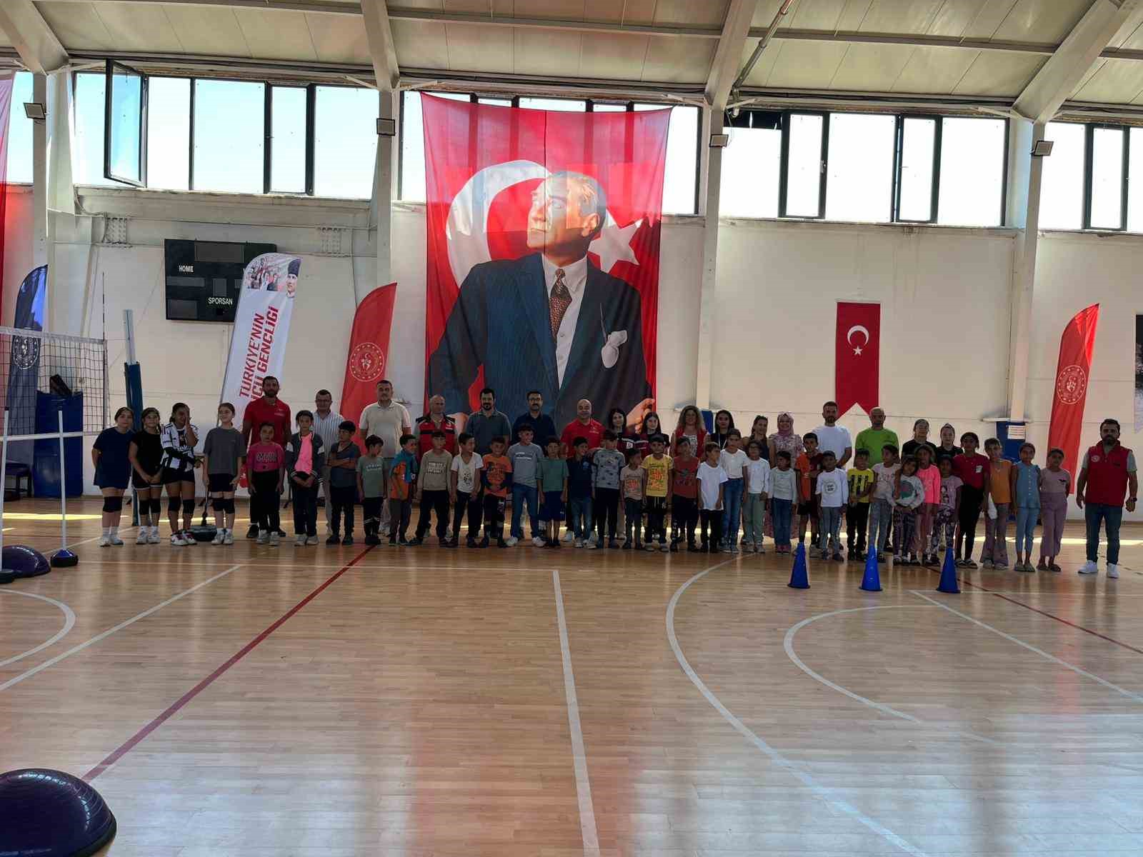 Fındık tarlasından sahalara