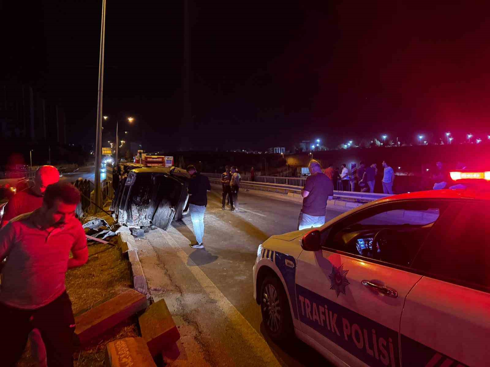 Otomobil kontrolden çıkarak takla attı: 1 yaralı