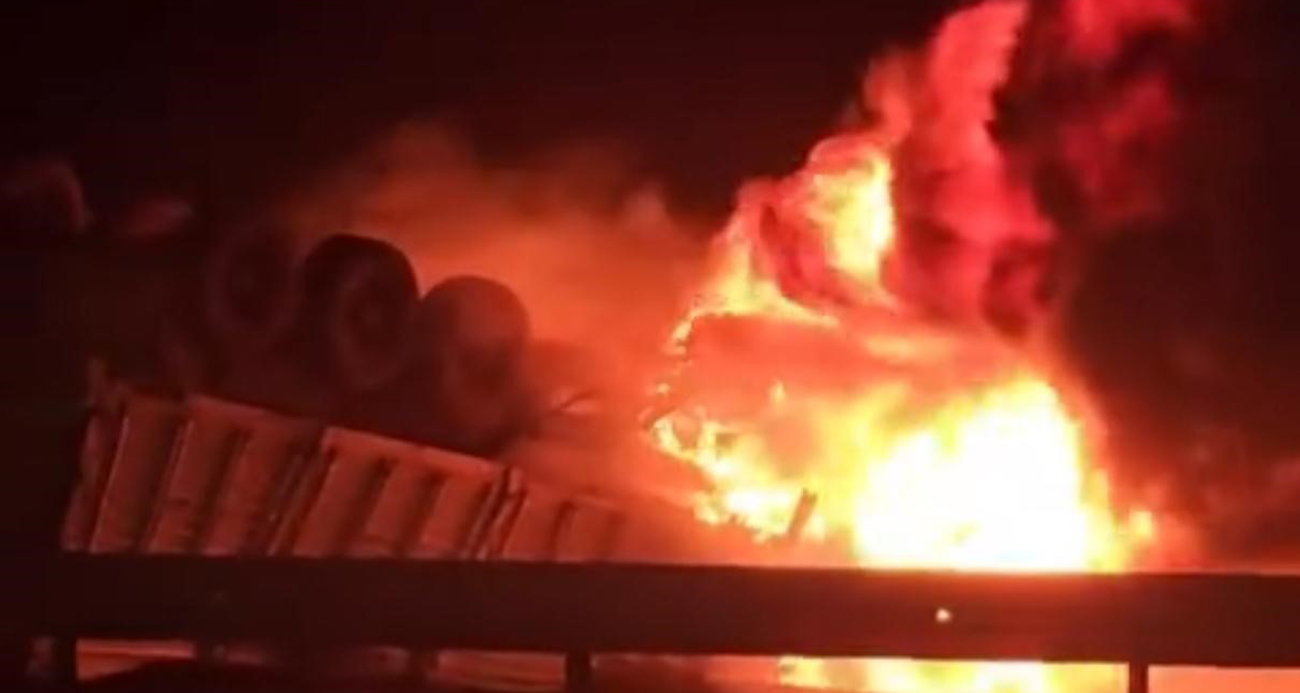 Mardin’de Feci Olay: Tır Sürücüsü Yanarak Can Verdi