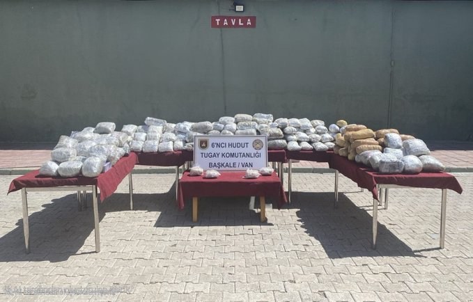 Van hudut hattında 166 kilo uyuşturucu ele geçirildi
