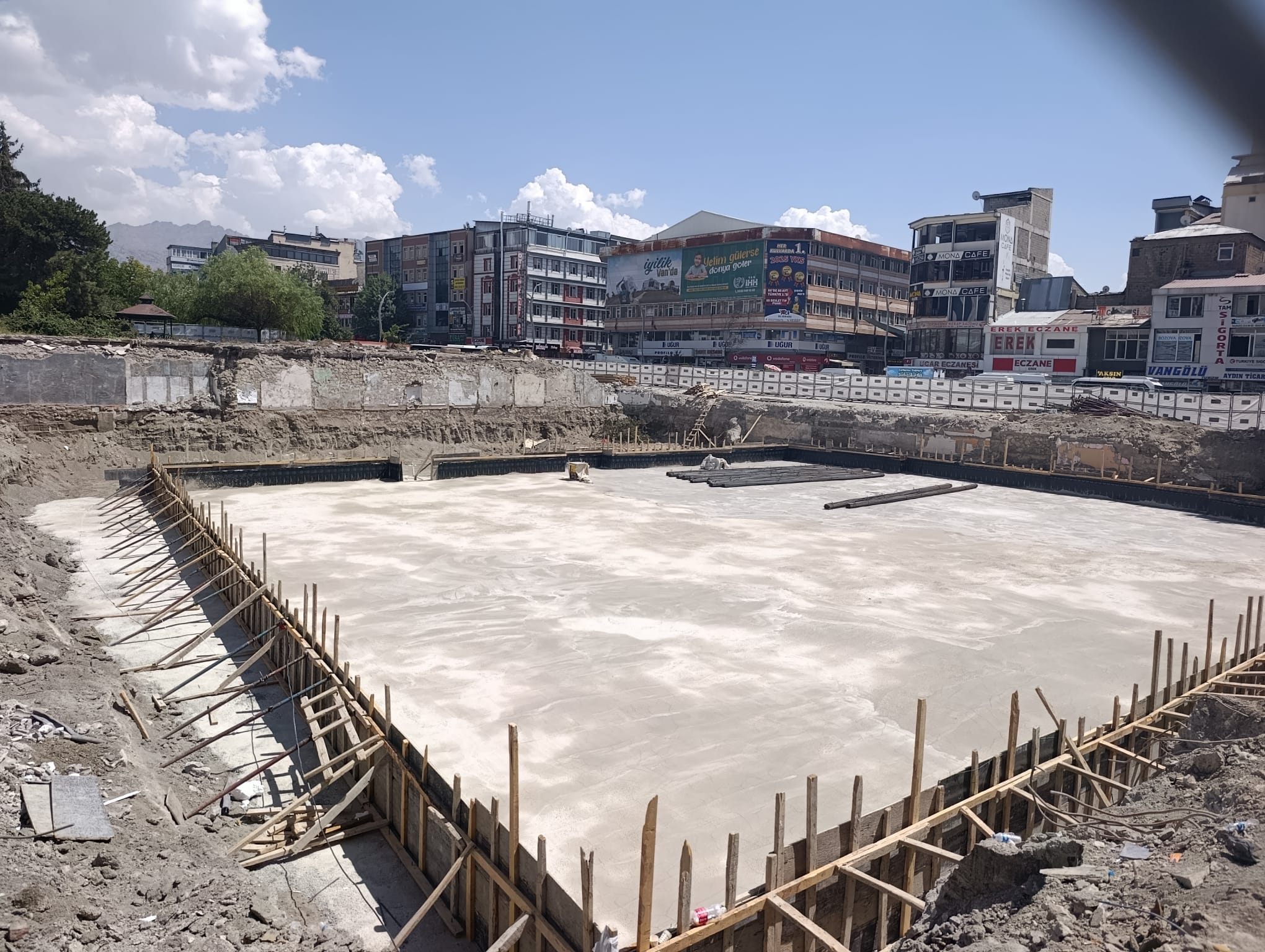 Hz. Ömer Camii Yeniden Yükseliyor