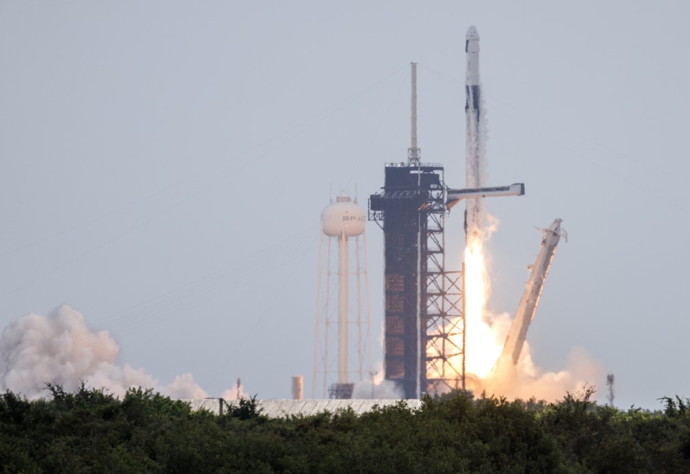 SpaceX’in 11’inci insanlı uzay uçuş görevi bir günlük ertelemenin ardından başladı