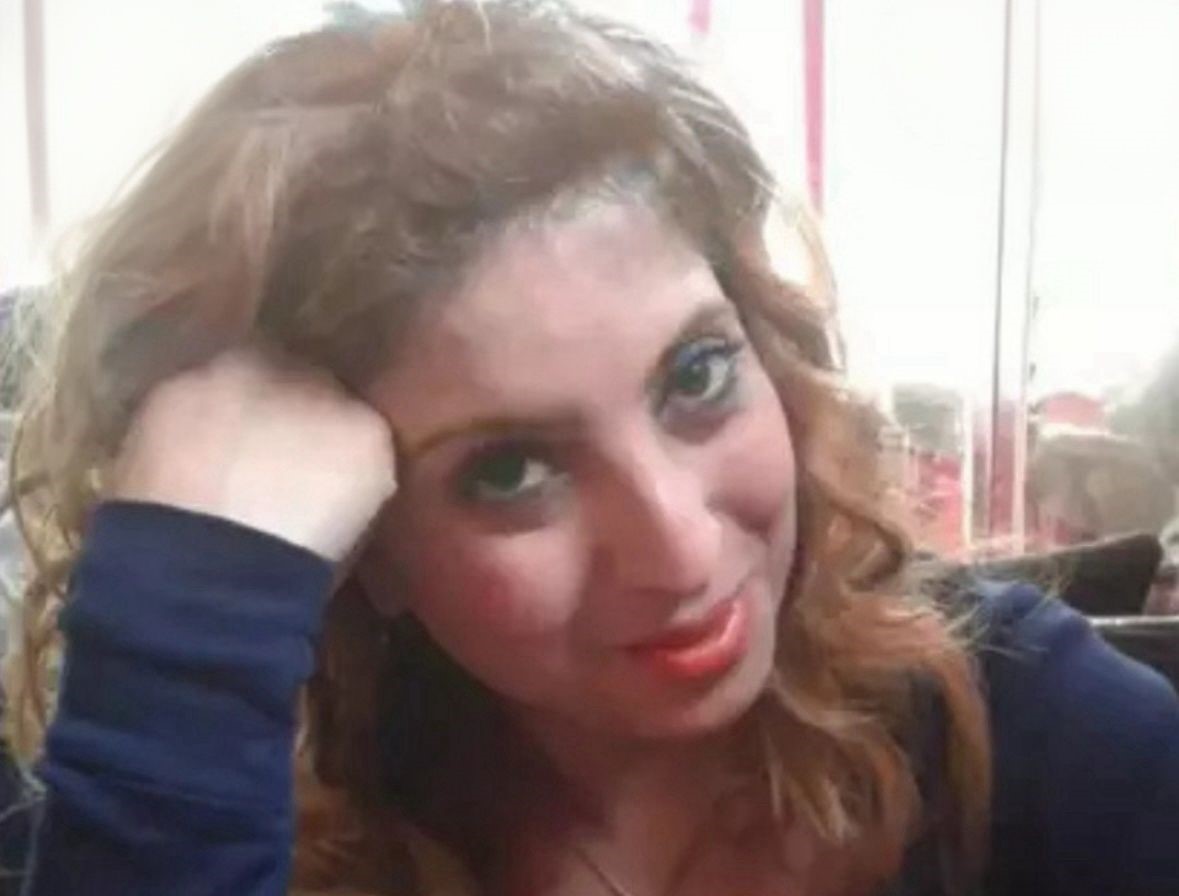 Balkondan düşen kadın hayatını kaybetti